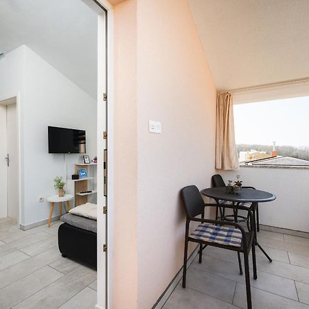 Charming Apartments Rose 1&2 With Pool Пореч Екстериор снимка