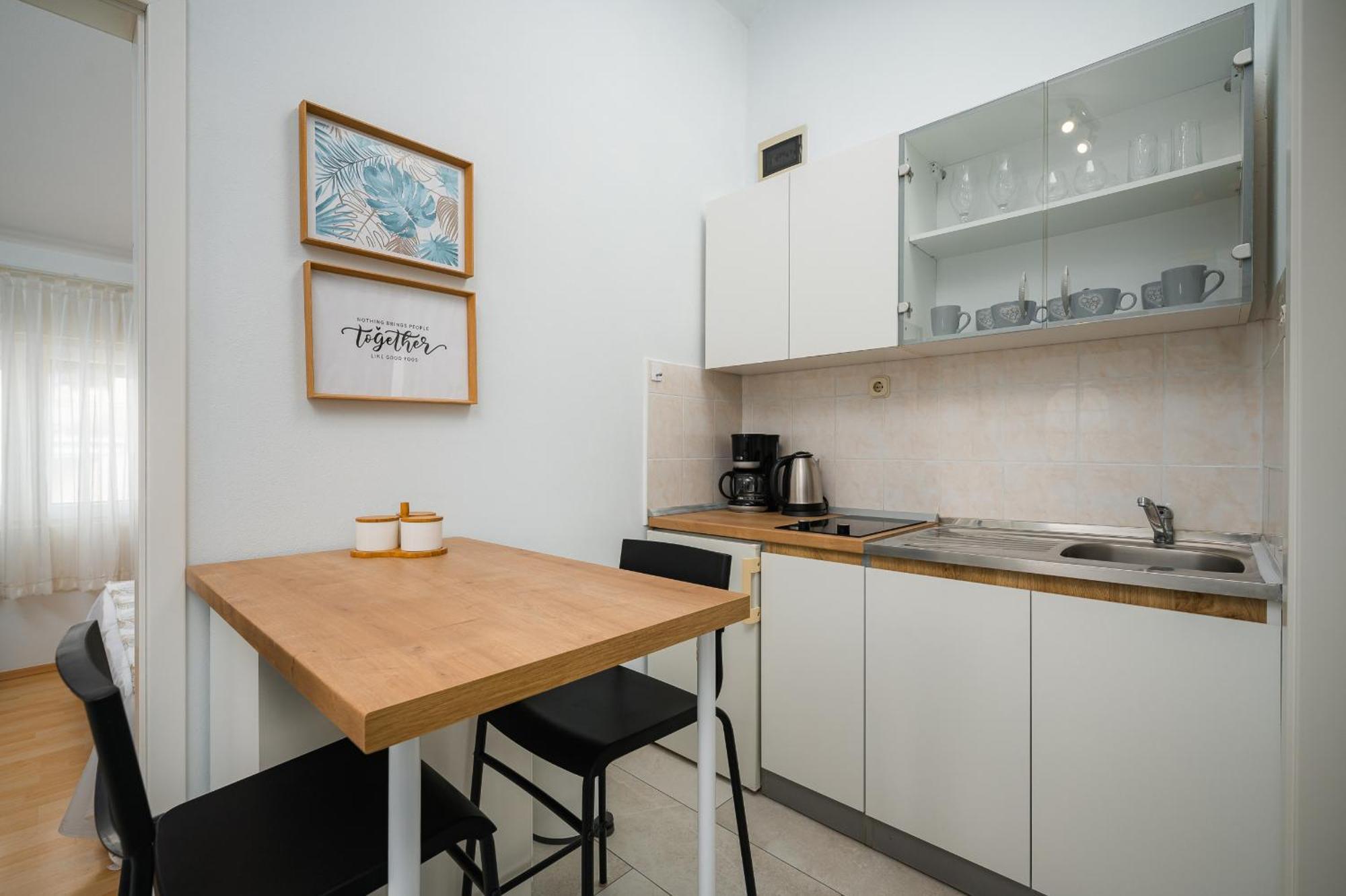 Charming Apartments Rose 1&2 With Pool Пореч Екстериор снимка