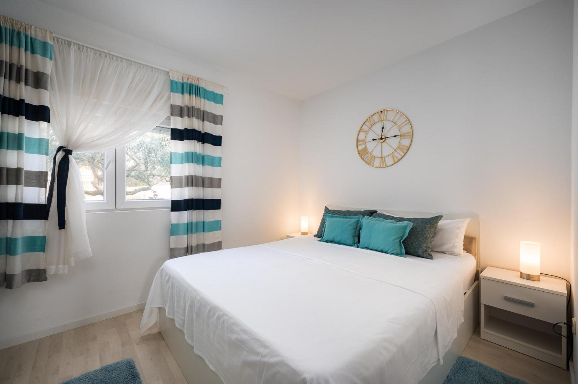 Charming Apartments Rose 1&2 With Pool Пореч Екстериор снимка